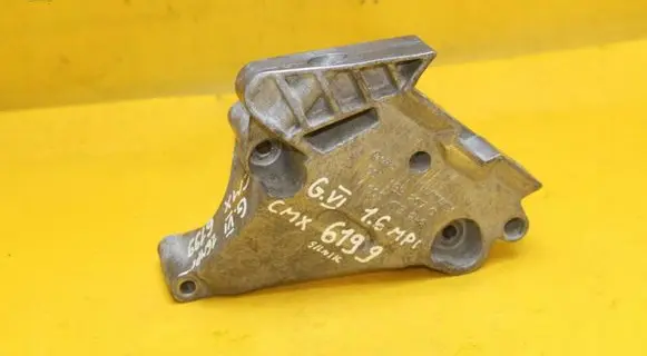Volkswagen Golf VI Engine mount vacuum valve 