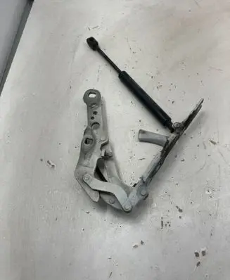 BMW X3 E83 Engine bonnet/hood hinges 3411447 ES03