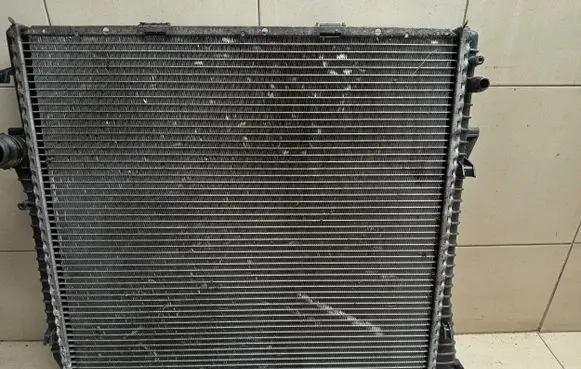 Coolant radiator