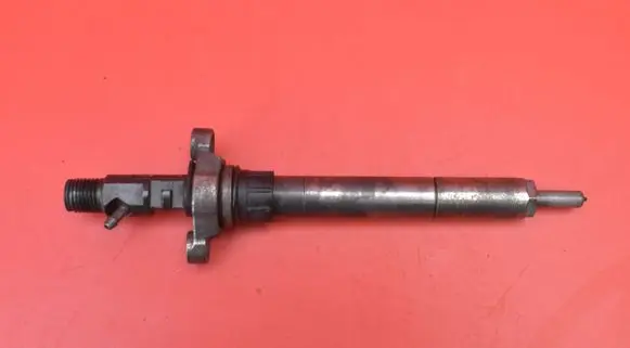 Peugeot 508 RXH Fuel injector 9688438580