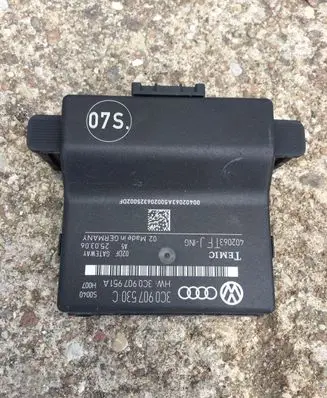 Volkswagen PASSAT B6 Gateway control module