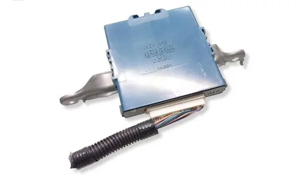 Toyota Corolla Verso E121 Combustion control unit/module 896180F020
