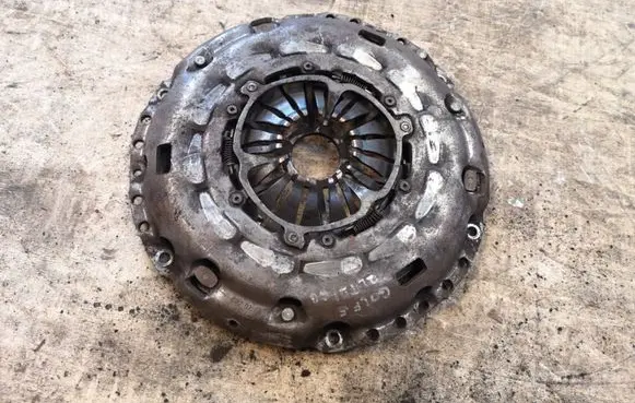 Volkswagen Golf V Pressure plate 