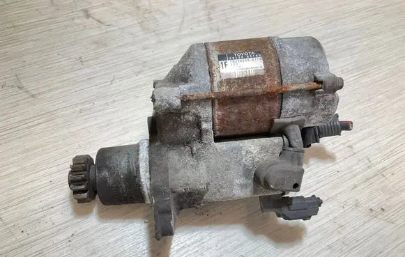 Toyota Camry Starter motor 2810003100 VN2280006170
