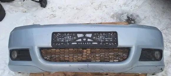 Toyota Corolla Verso AR10 Front bumper 