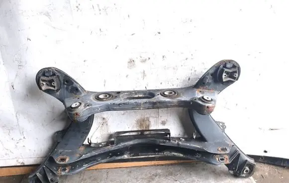 Mercedes-Benz C W204 Rear axle beam 