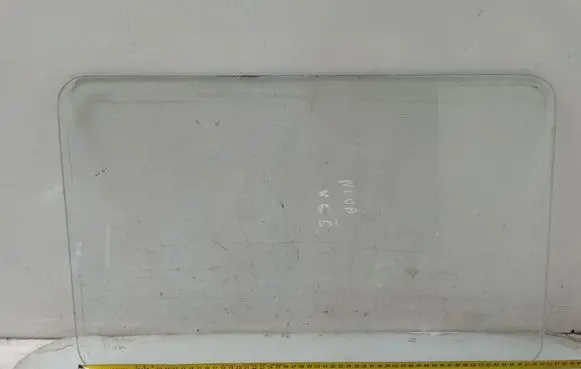 Lada Niva Rear side window 43R000881