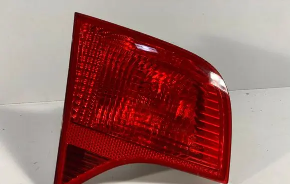 Audi A4 S4 B7 8E 8H Tailgate rear/tail lights 8E5945093