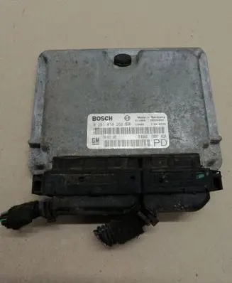 Opel Zafira A Engine control unit/module 0281010268