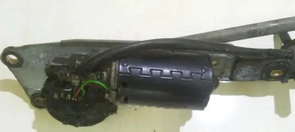 Citroen Xsara Wiper motor 0390241356