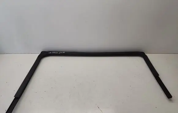 Chrysler Grand Voyager V Rubber seal sliding door window/glass 04894666AC