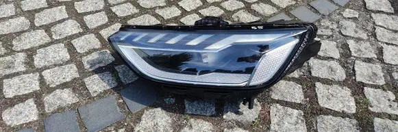 Audi A4 S4 B9 8W Headlight/headlamp 8W0941035E