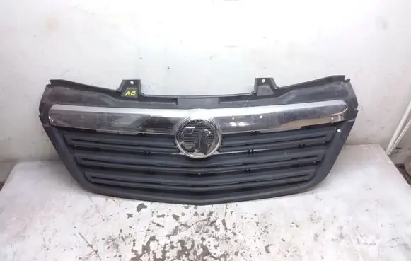 Opel Movano B Front bumper upper radiator grill 
