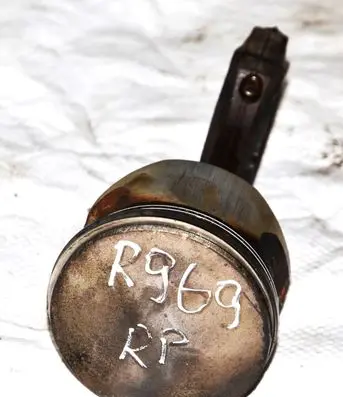 Opel Astra G Piston with connecting rod Z16XE