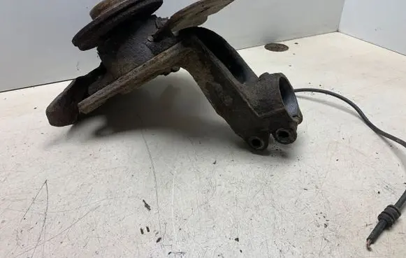 Volkswagen Transporter - Caravelle T5 Front wheel hub