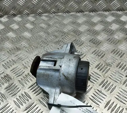 Jaguar XE Engine mount bracket GX736A003KD