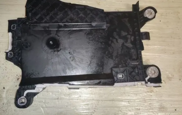 BMW 2 F45 Battery tray 7641798