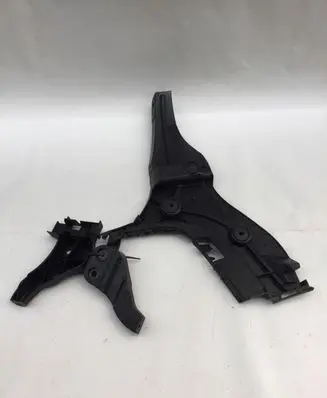 Audi A3 S3 8V Rear bumper mounting bracket 8V4807377D 8V3807329A 8V3807330A