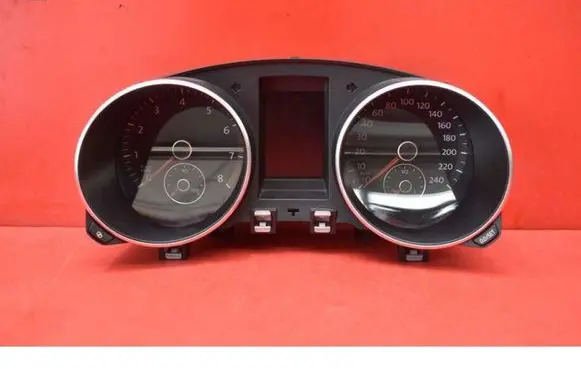 Volkswagen Golf V Speedometer (instrument cluster) 5K0920870D