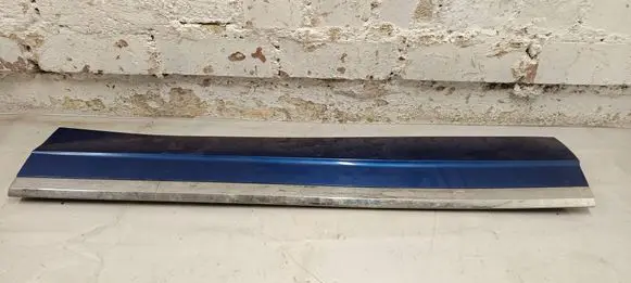 Volkswagen Touareg III Front door trim (molding) 760854940A