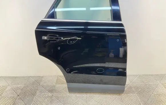 Audi Q3 8U Rear door 8U0833312A