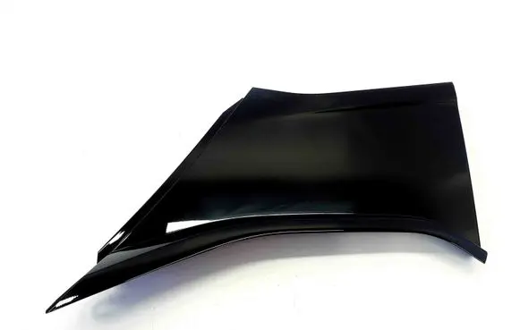 Rear fender molding trim