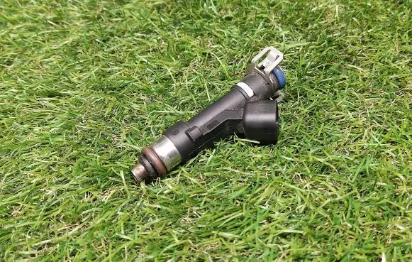 Ford Fusion II Fuel injector 0280158162