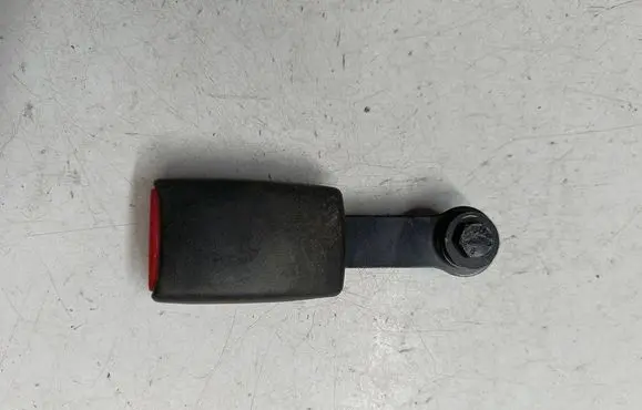 Nissan Almera Tino Front seatbelt buckle fawf615