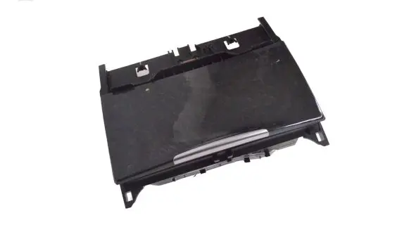 Glove box