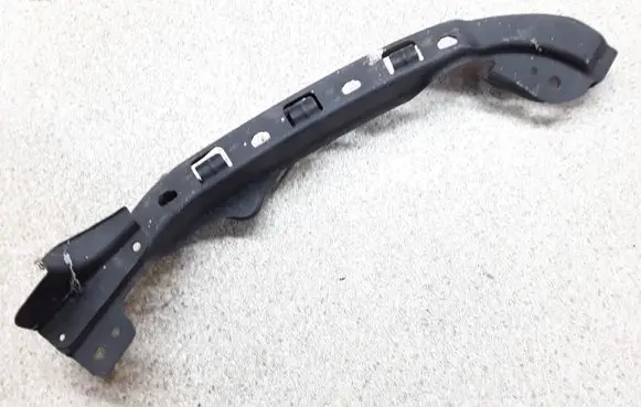 Headlight/headlamp mounting bracket