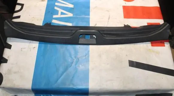 Volvo XC60 (D)pillar trim (top) 30740438 D930