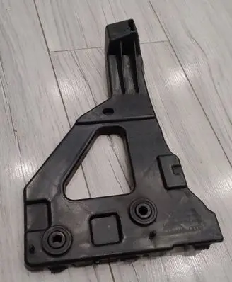 Audi A6 S6 C6 4F Front bumper mounting bracket 4F0807227B