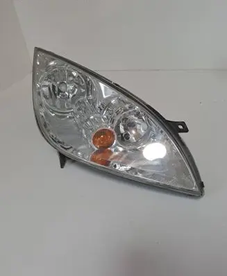 Mitsubishi Colt Headlight/headlamp MR957354 0301208202