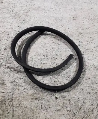 BMW M4 F82 F83 Rubber seal front coupe door 7279737