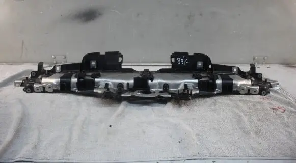 Porsche Macan (95B) Top upper radiator support slam panel 95B805479G 95B805479 C4S2023