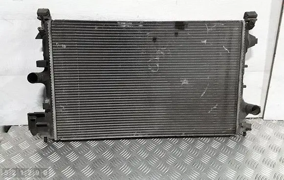 Opel Vectra C Coolant radiator 24418345