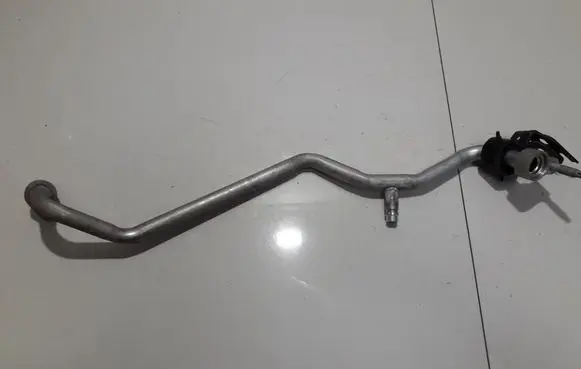 Ford Fiesta Air conditioning (A/C) pipe/hose