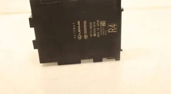 Lexus RX 330 - 350 - 400H Gateway control module 89111-48240