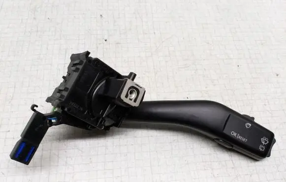 Volkswagen Golf V Wiper control stalk 1K0953519A