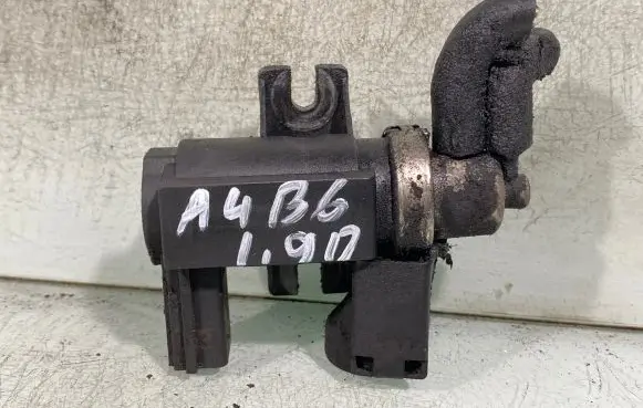 Audi A4 S4 B6 8E 8H Turbo solenoid valve