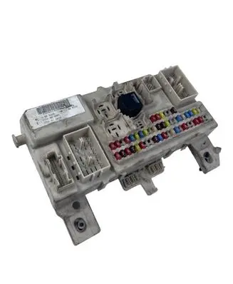Ford Focus Fuse module 4M5T14A073BG 519098602