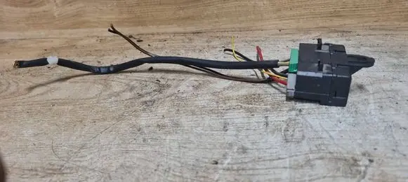 Volvo XC70 Seat heating relay 9442947