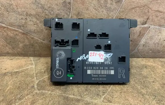Mercedes-Benz SL R230 Door control unit/module A2308203626