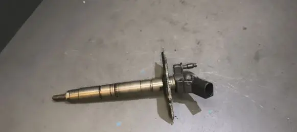 Audi A4 S4 B7 8E 8H Fuel injector 0986435358 0986435