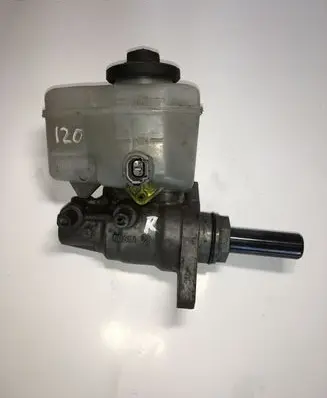 Toyota Land Cruiser (J120) Master brake cylinder 13231180010