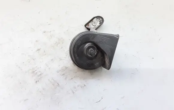 Volvo S60 Horn signal E30055306AM80S