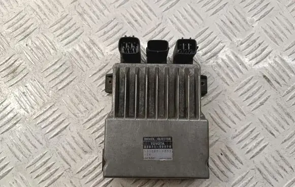 Toyota Avensis T250 Fuel injection control unit/module 8987120070 1310001371