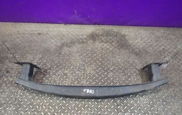 Skoda Fabia Mk2 (5J) Front bumper support beam 