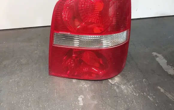 Volkswagen Touran I Rear/tail lights 1T0945096F 1T0945112B