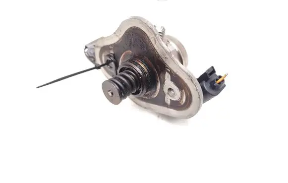 BMW 3 E90 E91 Fuel injection high pressure pump 7562473 0261520041